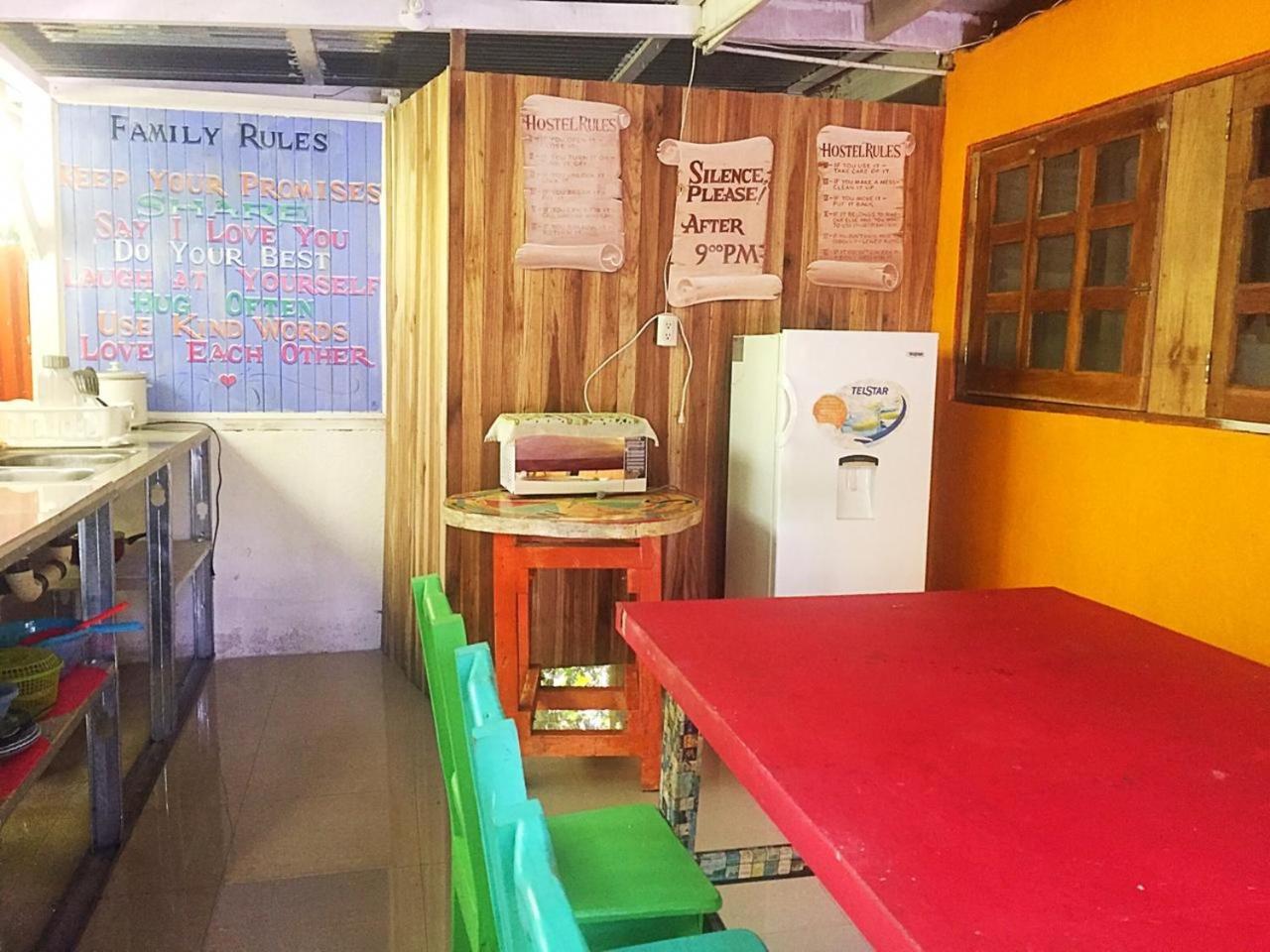 Madre Selva Hostel Puerto Viejo de Talamanca 外观 照片